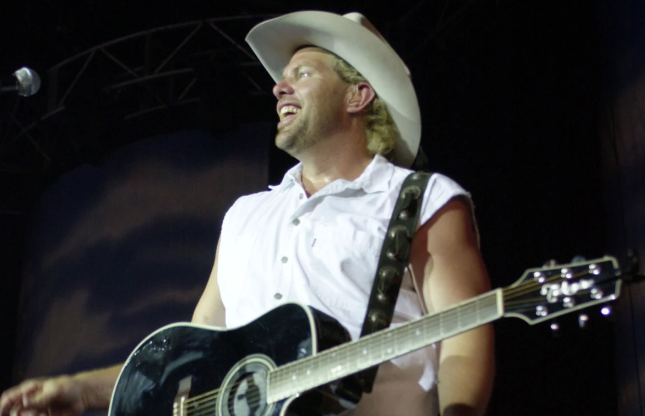 Toby Keith – Pick ‘Em Up And Lay ‘Em Down