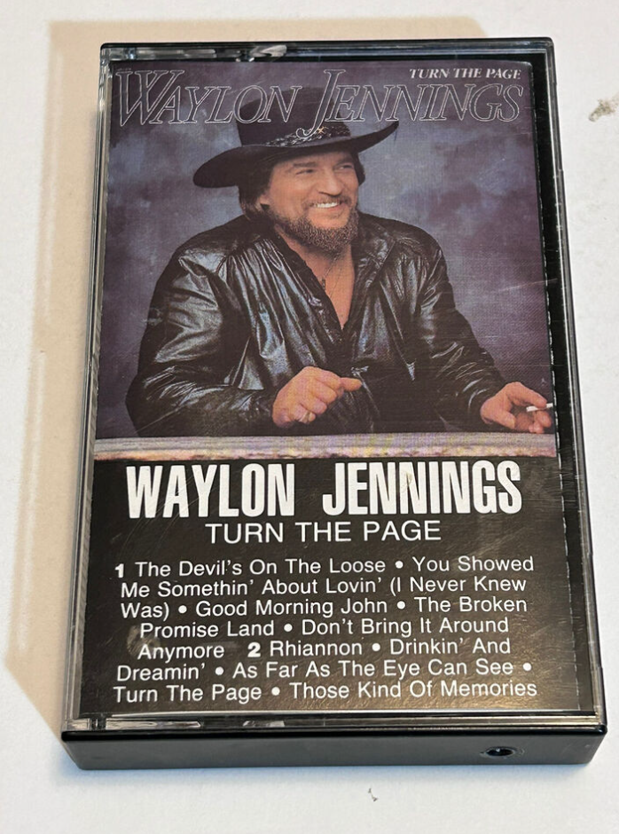 Waylon Jennings – Only Daddy That’ll Walk the Line