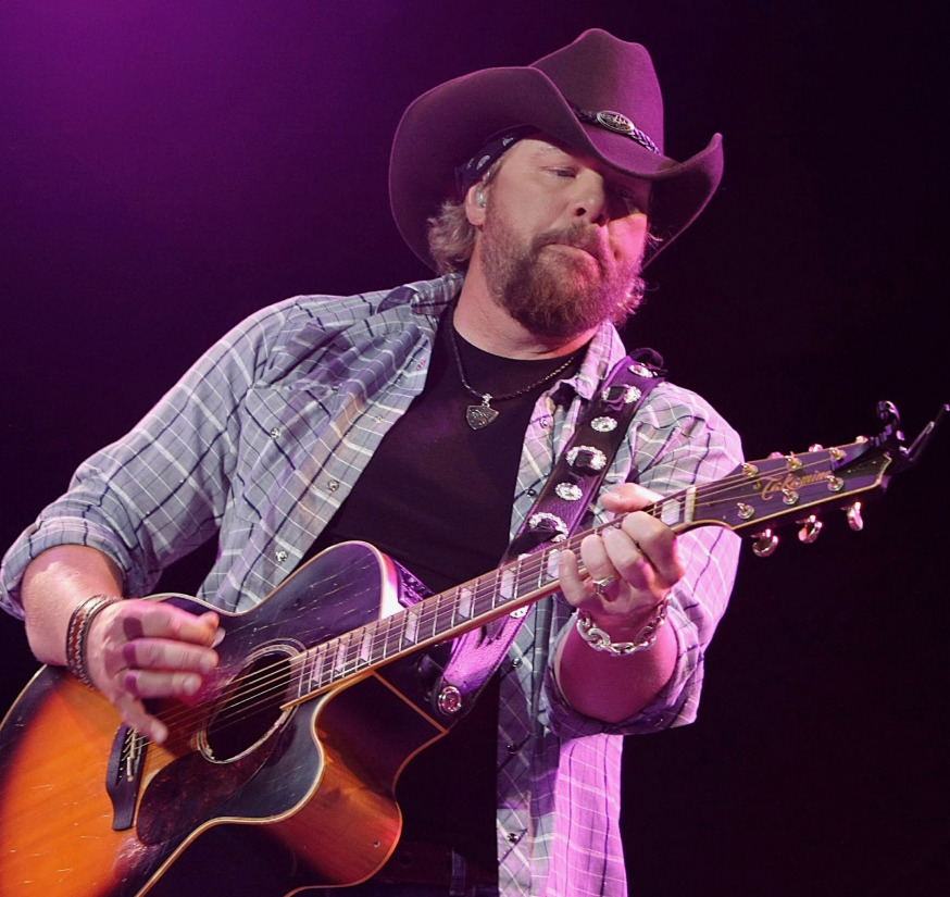 Toby Keith – Show Me What You’re Workin’ With